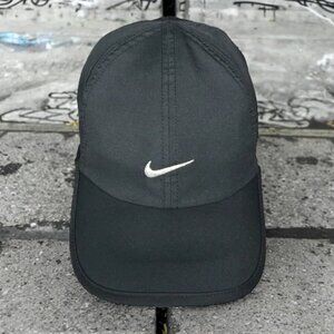Nike Dri Fit Black Featherlight Lightweight Gym Running Walking Tennis H…